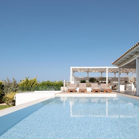 Alba Bianca Villa, Family Retreat With Heated Pool By Thinkvilla Hersonissos  Zewnętrze zdjęcie