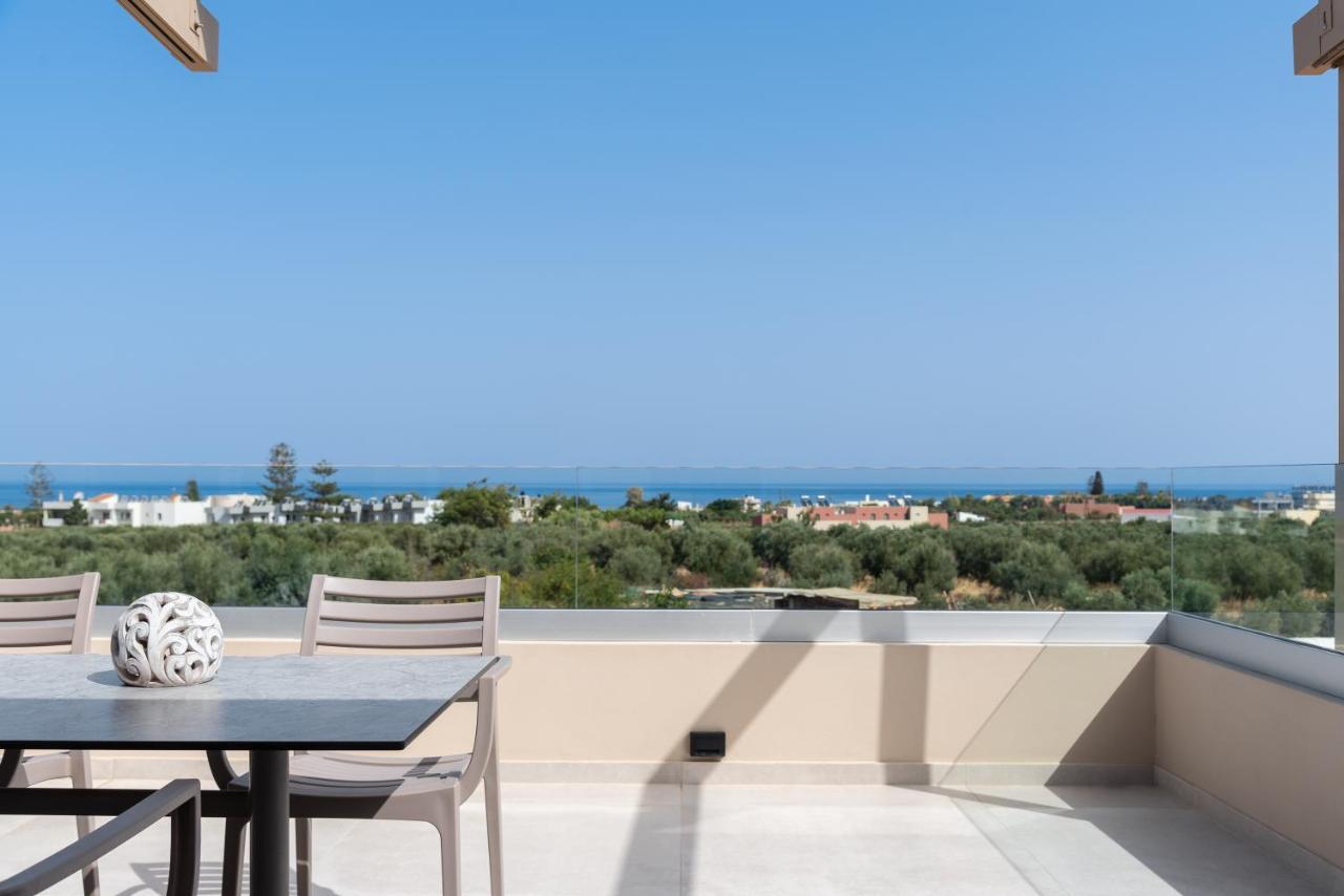 Alba Bianca Villa, Family Retreat With Heated Pool By Thinkvilla Hersonissos  Zewnętrze zdjęcie