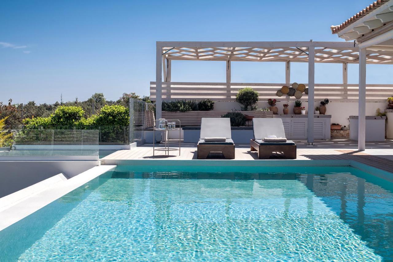 Alba Bianca Villa, Family Retreat With Heated Pool By Thinkvilla Hersonissos  Zewnętrze zdjęcie